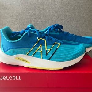 New Balance Rebel v2